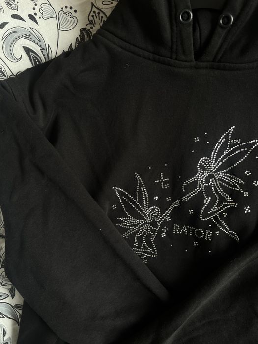 czarna bluza rator z kryształkami
