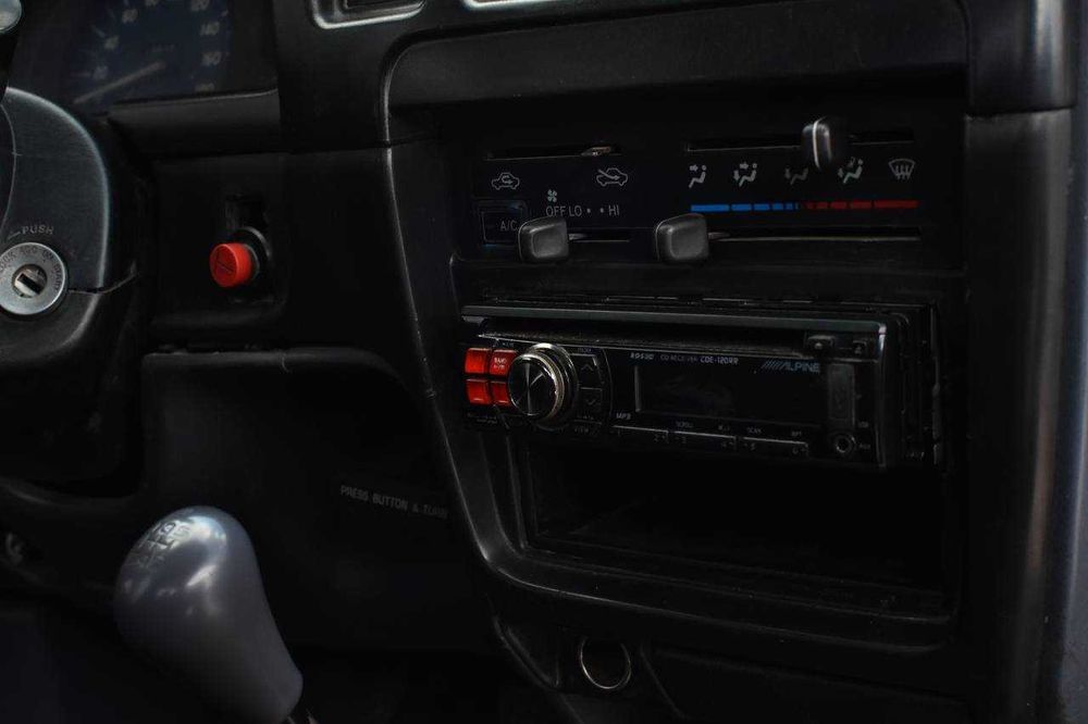 Toyota Hilux Pick Up 2005 рік, 2.8 дизель [Перший внесок від 20%]