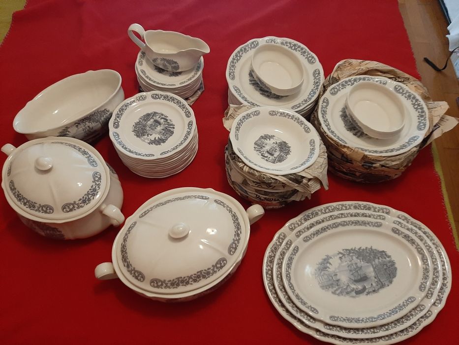 Serviço  de jantar de Sacavem