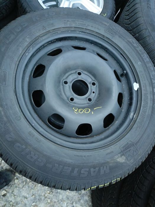 Koła zimowe Dacia duster 215/65/16 semperit 5x114,3