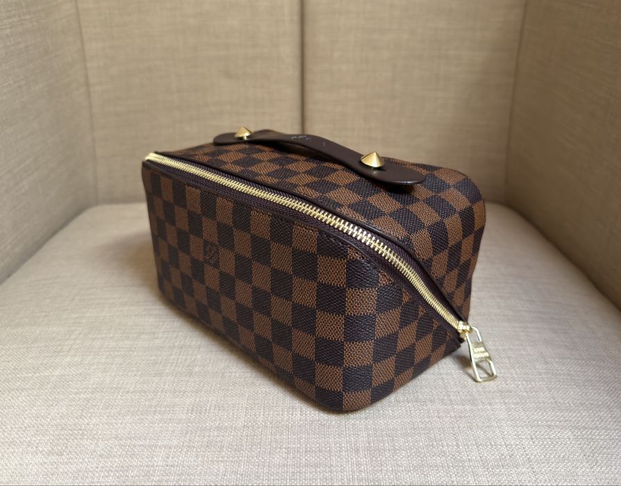 Kosmetyczka LV Louis Vuitton kratka