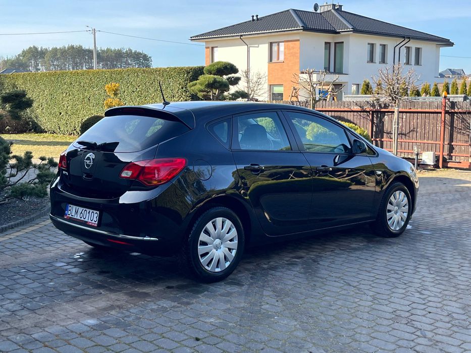 Opel Astra 2015, 1.6 16V, Po pełnym serwisie, Zero wkładu
