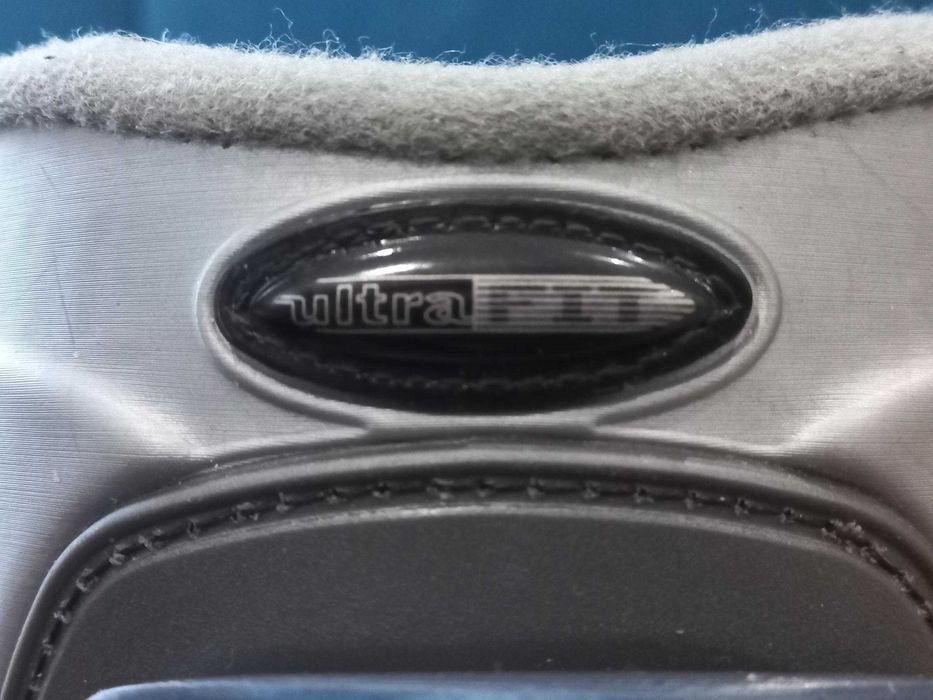 Buty narciarskie damskie TECNICA rozmiar 26-26,5 używane