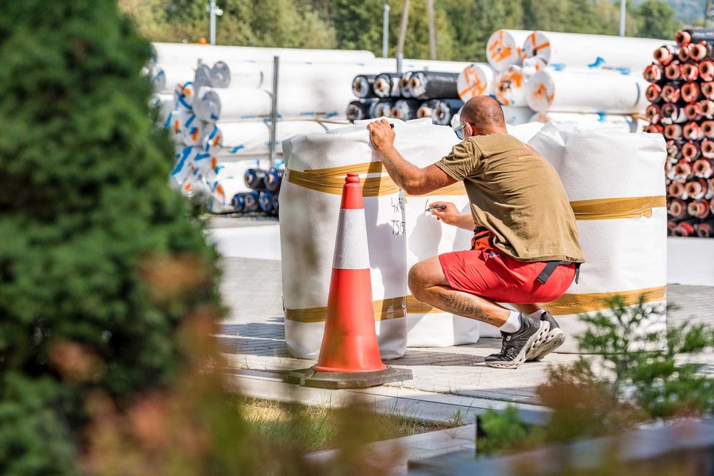 Geowłóknina drogowa 300g, włóknina, mata separacyjna do 6m szerokości.