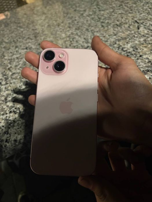Iphone 15 акб 87%