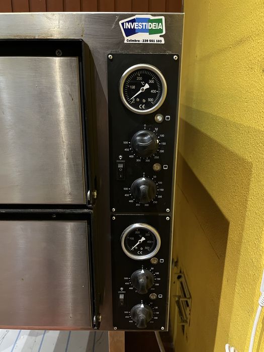 Forno de Pizza (90 × 80 × 60 cm (L × P × A)) + Eqipamentos + Suporte