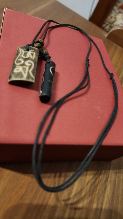 Conjunto Escapulario, Fio e Pulseira