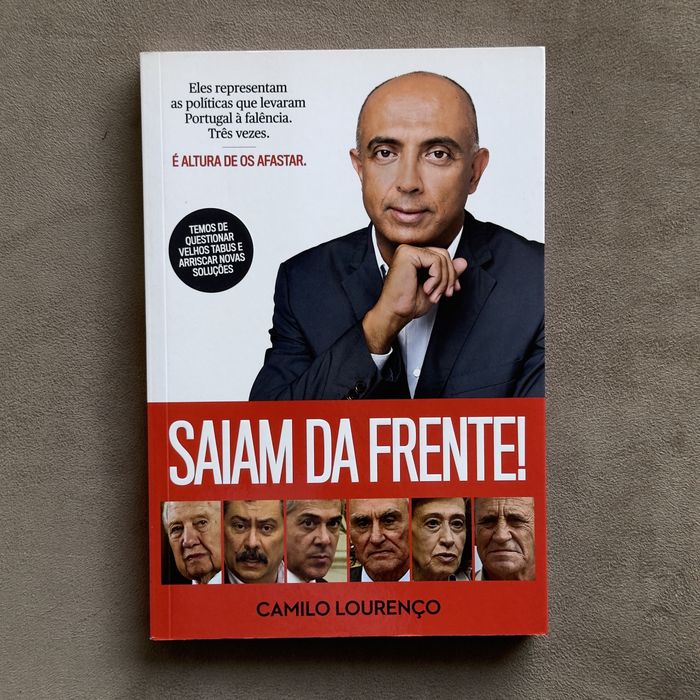 Lote de Livros sobre Economia e Política em Portugal