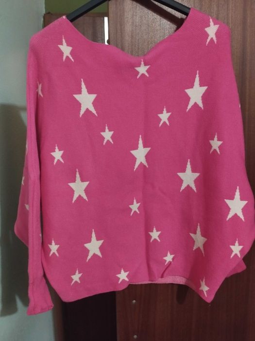 Camisola malha rosa fúcsia com estrelas nova