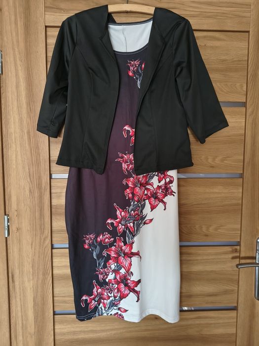Sukienka elegancka z narzutką