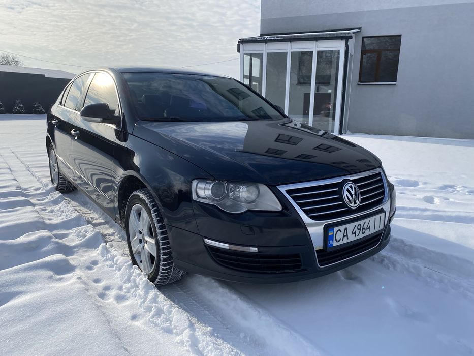 Продам Passat B6 2006 рік 2.0 бензин. На Автоматі. В рідні фарбі.