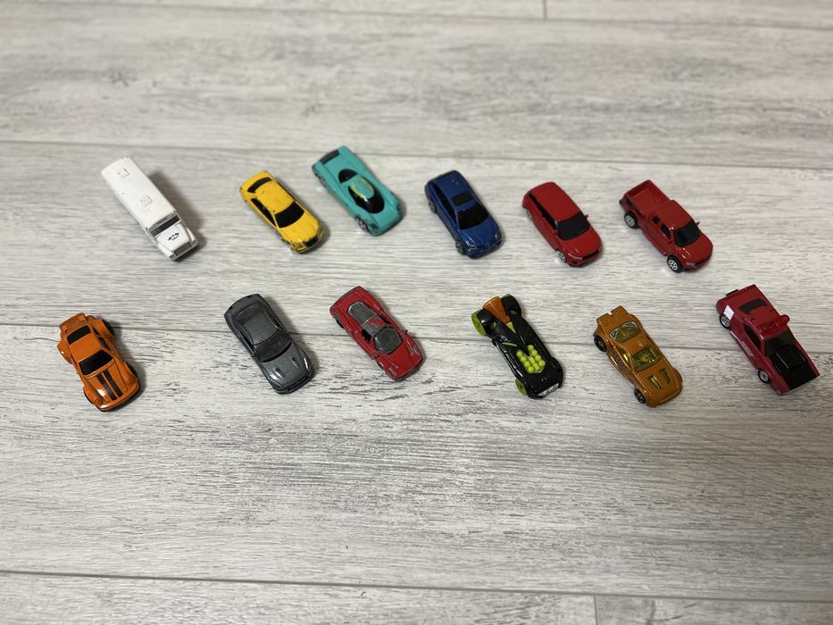 Хот вілс та інші моделькі