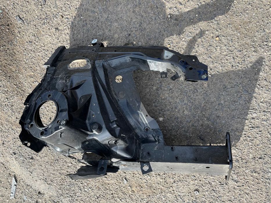 AUDI A4 B9 PODŁUŻNICA FARTUCH KIELICH LEWY PRZÓD A4 B9 8W