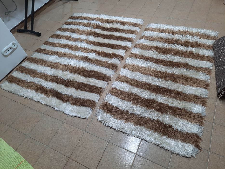 Tapetes, carpetes, passadeiras