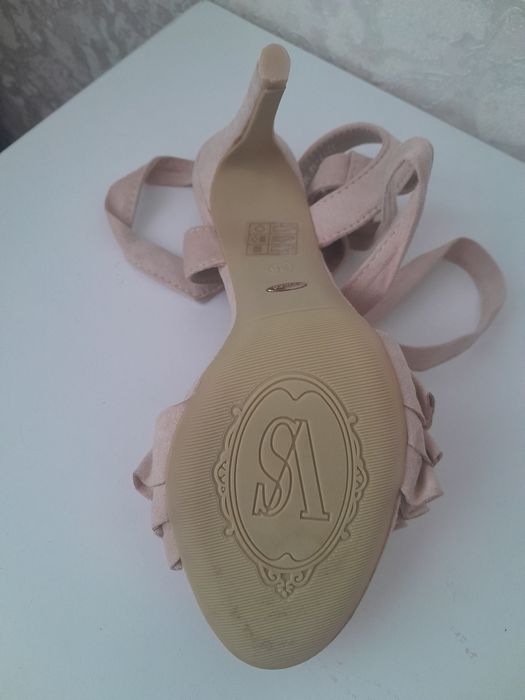 Стильные боссоножки