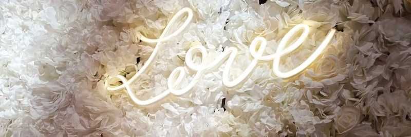 Napis Love neon - ślub