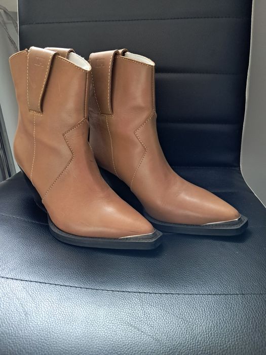 Botki skórzane 36  pasuje na rozm.  37