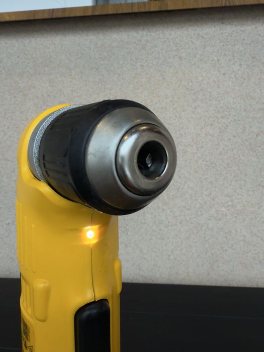 DeWalt DCD 740.