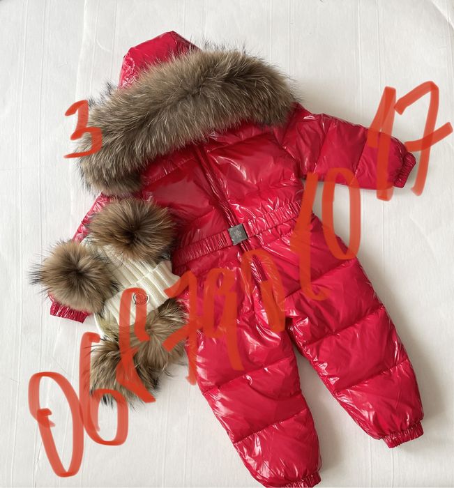 Слитный  суцільний зимовий пуховий зимний комбинезон Монклер Moncler