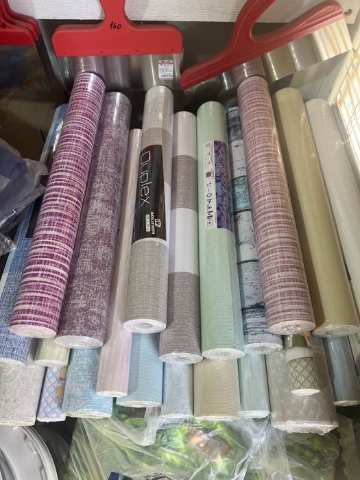 самоклейка , шпалери не дорогі ,багети …Ирпенский рынок.НЕ ВЫСЫЛАЮ