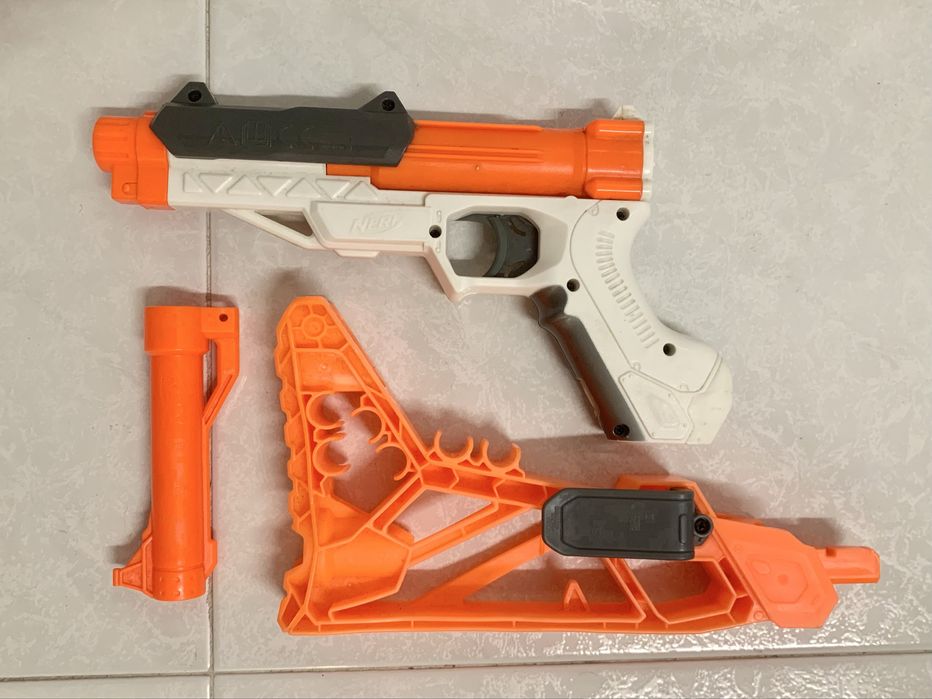 Nerf Sharpfire + 2 balas