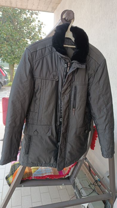 Куртка зимняя на подкладке ,длинная.