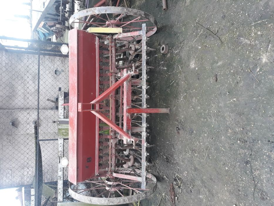 Продам сівалки косарки грабарки плуги саджалки та інше