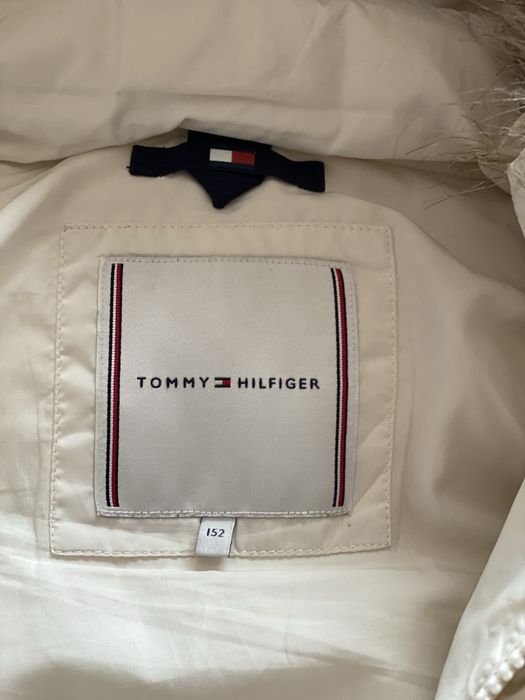 Casaco de penas Tommy Hilfiger igual a novo criança 12 anos