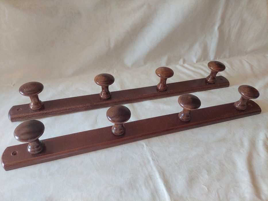 Cabides em madeira para porta