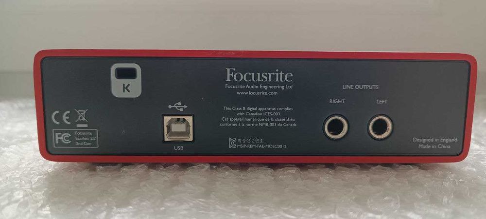 Аудіоінтерфейс (звукова карта) Focusrite Scarlett 2i2 2nd gen