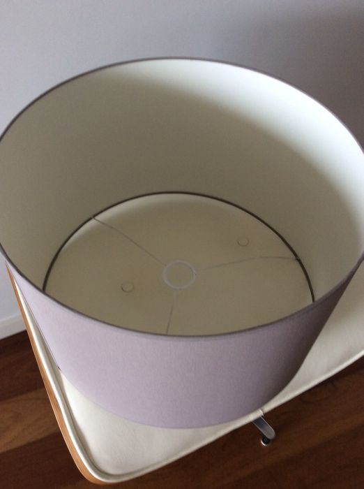 Abautjour de cor cinza