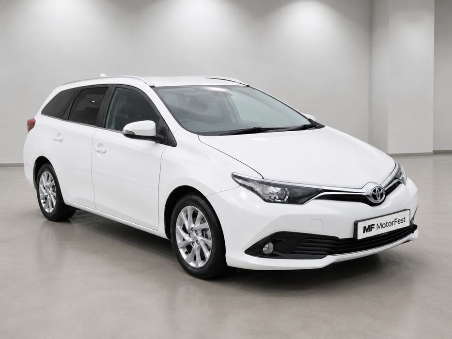 Toyota Auris SW 2018 1.4 D-4D Comfort+Pack Sport foto 4
