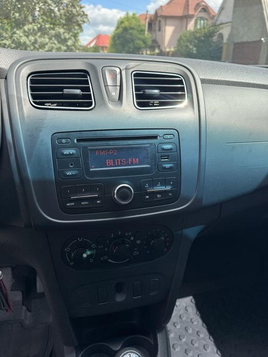 Renault logan 2016  бензин
