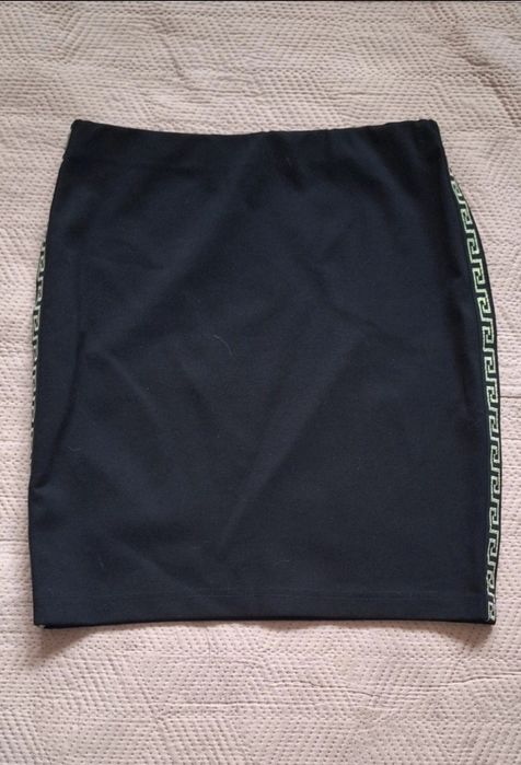 Elegancka damska spódnica z aplikacją  rozmiar M