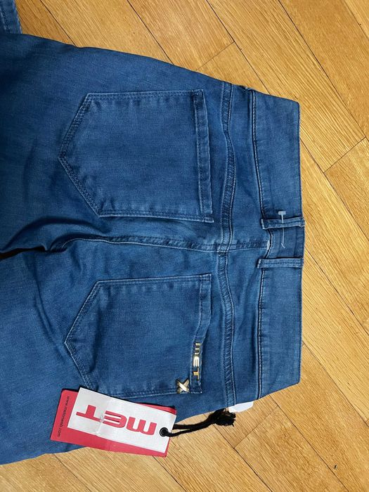Met Джинсы Италия 24р