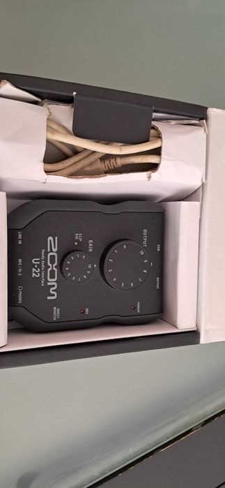 Interface de áudio portátil Zoom U-22 usb