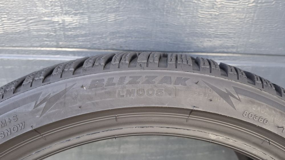 Bridgestone 225/40 R18 Blizzak 6.7 mm 2024