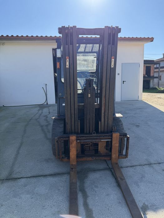 Empilhador Doosan de 2023