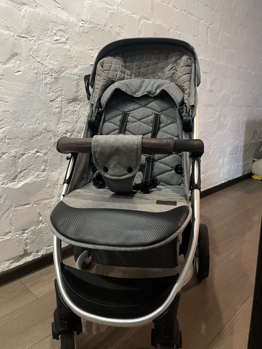 Прогулочна коляска - ідеальний стан!