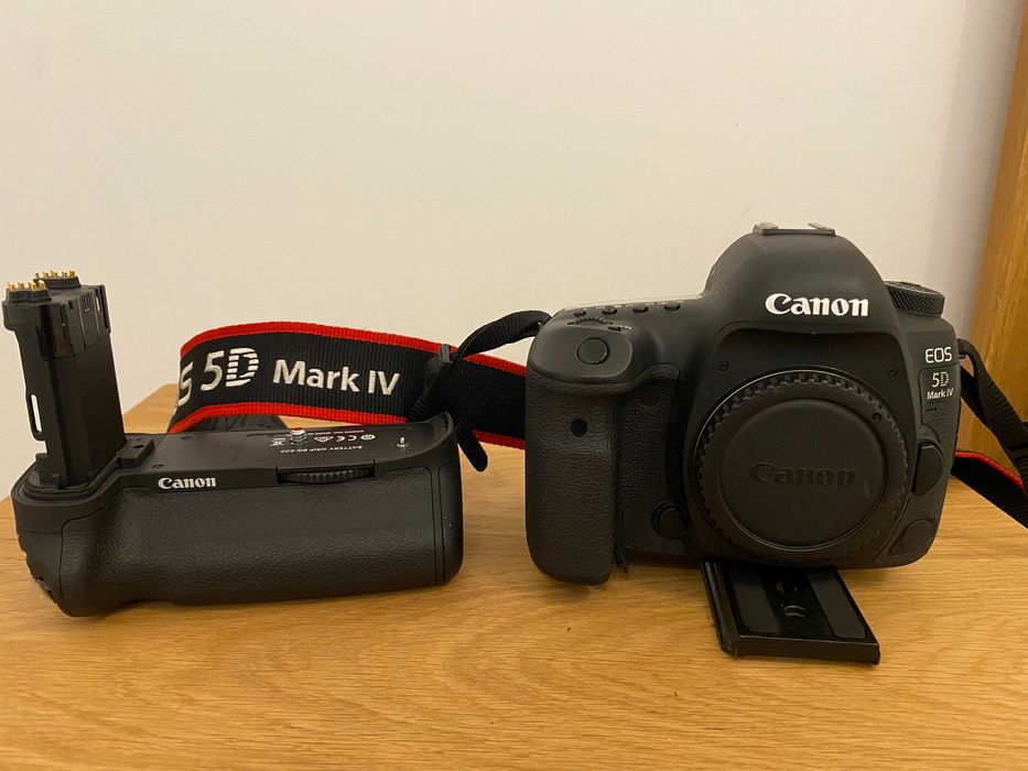 Canon 5D Mark IV com lentes 24-70mm e 50mm