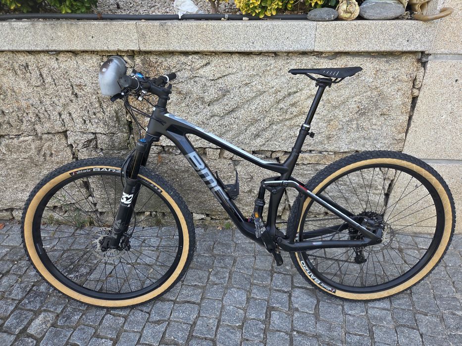 Bicicleta BMC Carbono