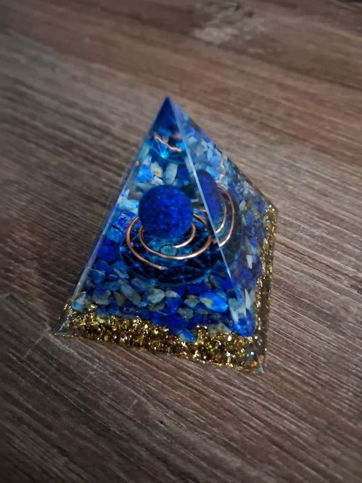 Piramida orgonitowa orgonit odpromiennik lapis lazuli