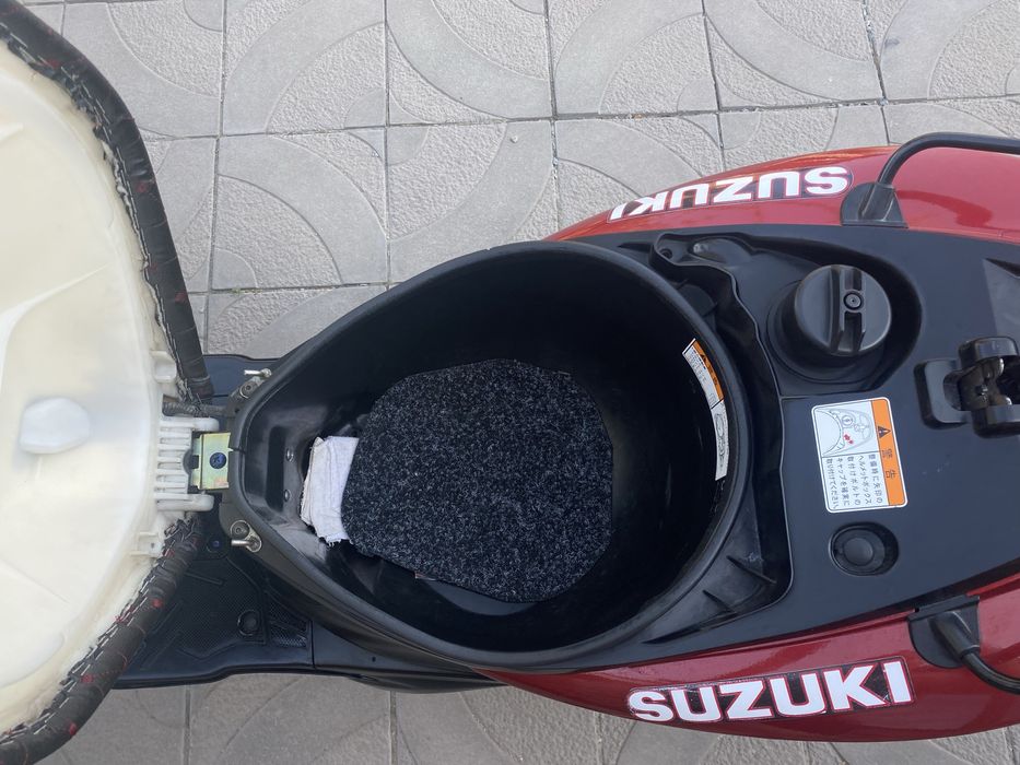 Продам скутер suzuki address
