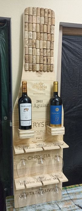 Garrafeira/Suporte de copos