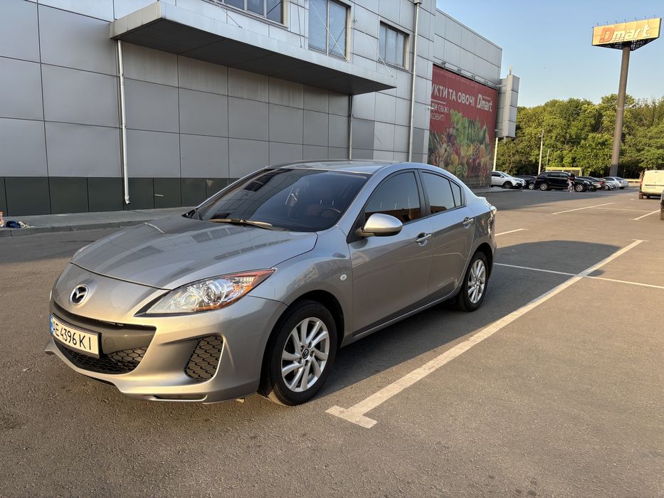 Продам автомобиль Mazda 3