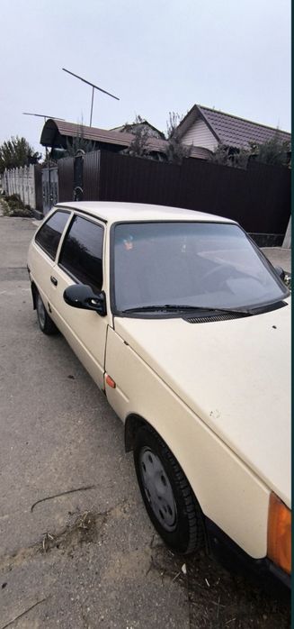 Заз Таврия 1102.