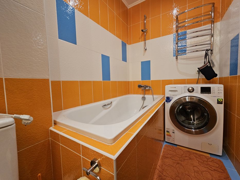 Продам 3 к квартиру на Тополе в кирпичном доме