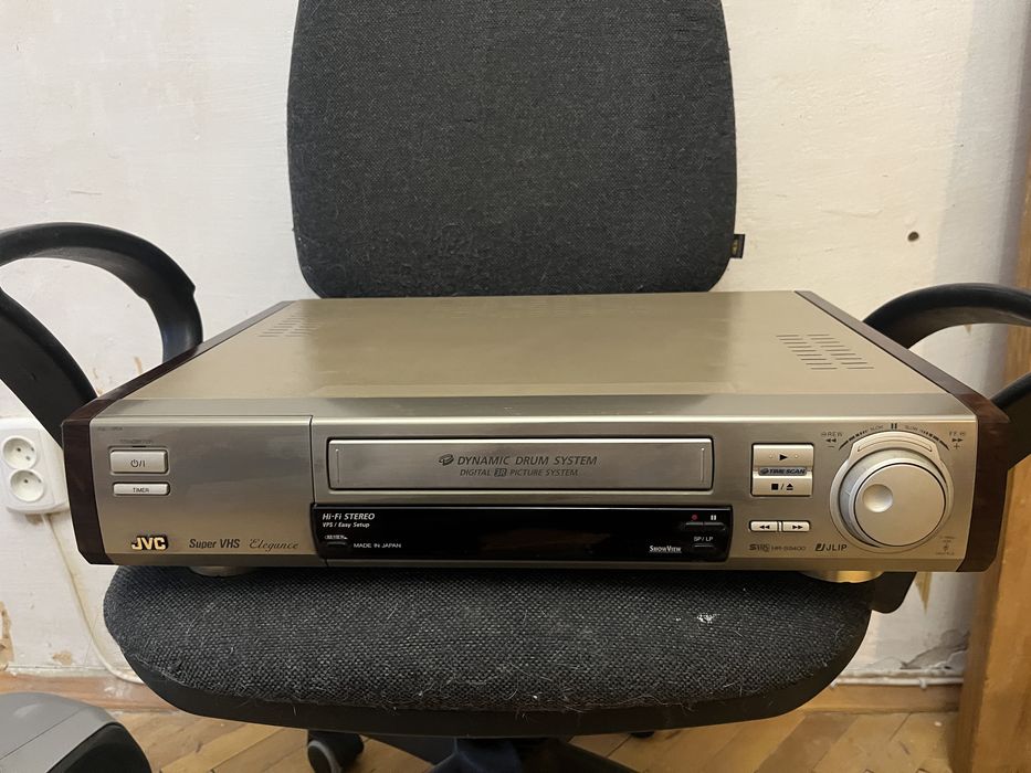 JVC HR-S9400 Super VHS (S-VHS) серії Elegance Gold