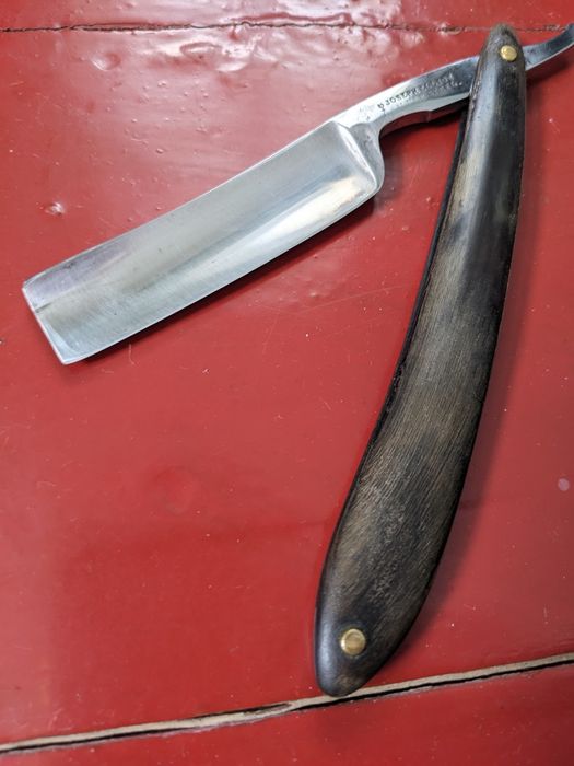 Чудова бритва Joseph Elliot