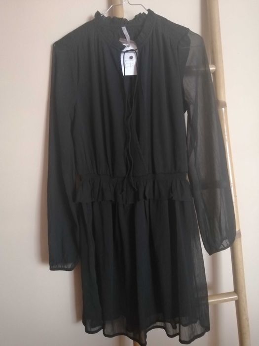 Vestido novo Lefties